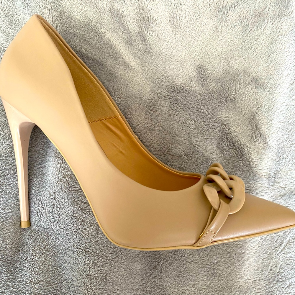 Tan/beige heels